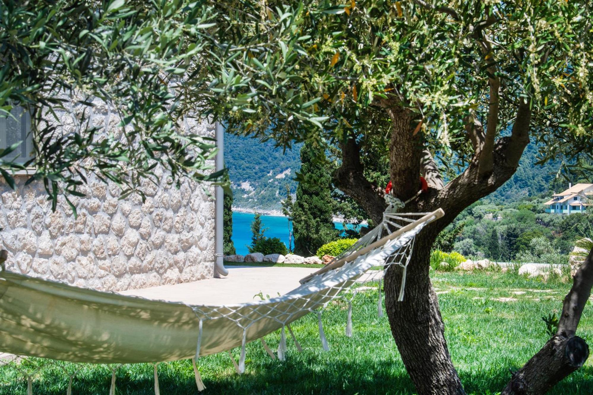 Mylos Mountain Villas- Villa Giorgio Ayios Nikitas Bagian luar foto